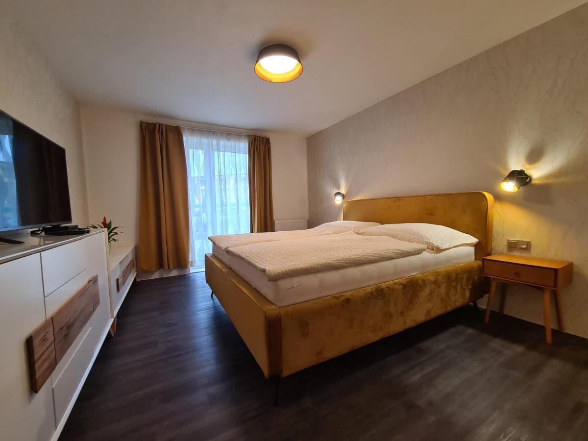 Apartman U Labe นิมบูร์ค ภายนอก รูปภาพ