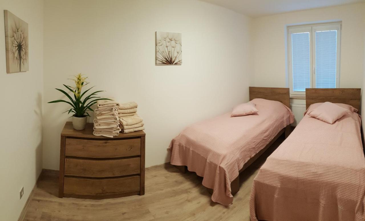 Apartman U Labe นิมบูร์ค ภายนอก รูปภาพ